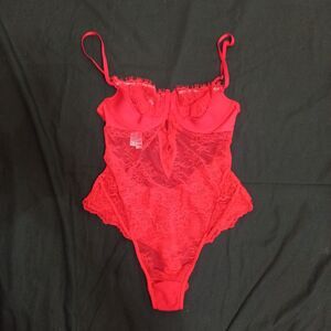 Vntg Victoria's Secret Lace Underwire Bodysuit Size S in Red Sexy Wear